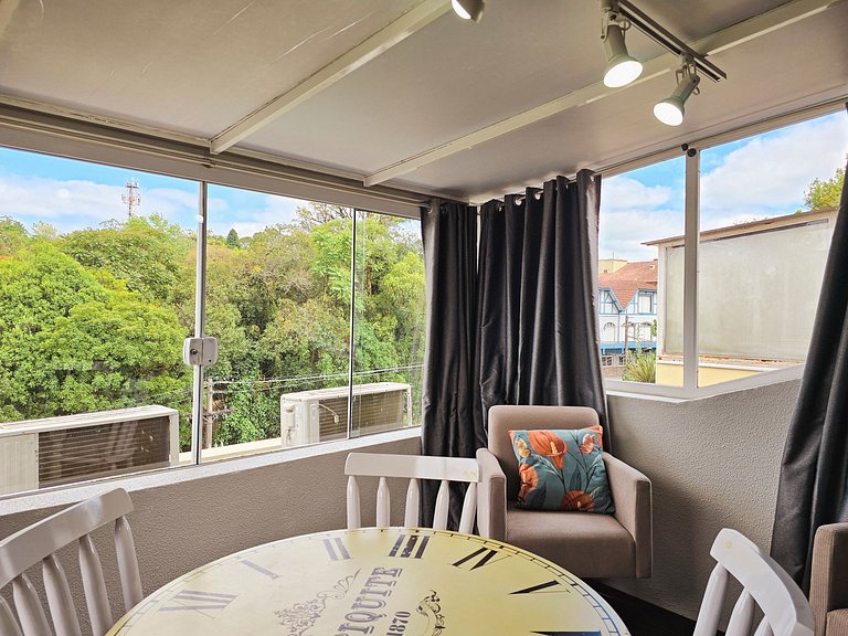 Cobertura no Centro ao lado da Rua Torta