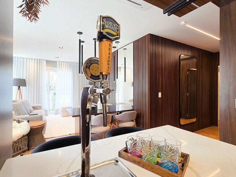 Duas suítes com piscina e requinte em Gramado