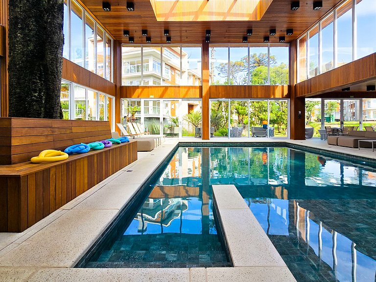 Duas suítes com piscina e requinte em Gramado