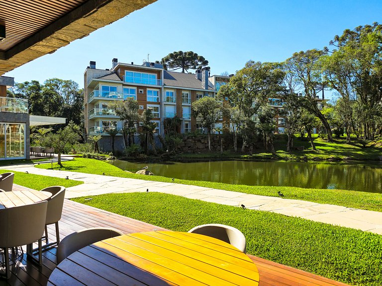 Duas suítes com piscina e requinte em Gramado