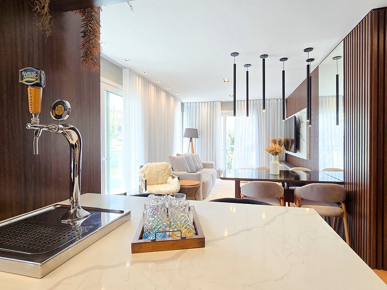 Duas suítes com piscina e requinte em Gramado