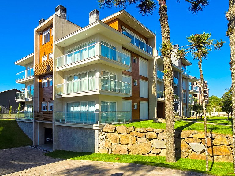 Duas suítes com piscina e requinte em Gramado