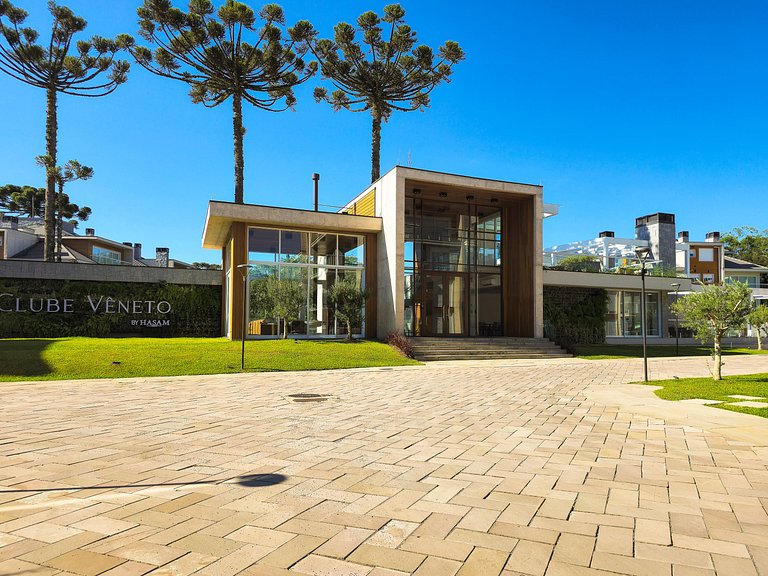 Duas suítes com piscina e requinte em Gramado