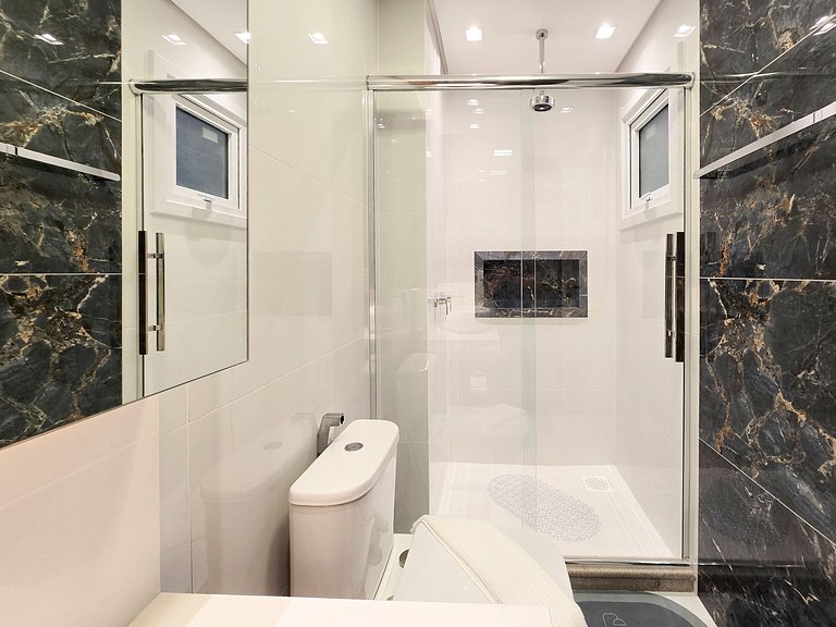 Duas suítes com piscina e requinte em Gramado