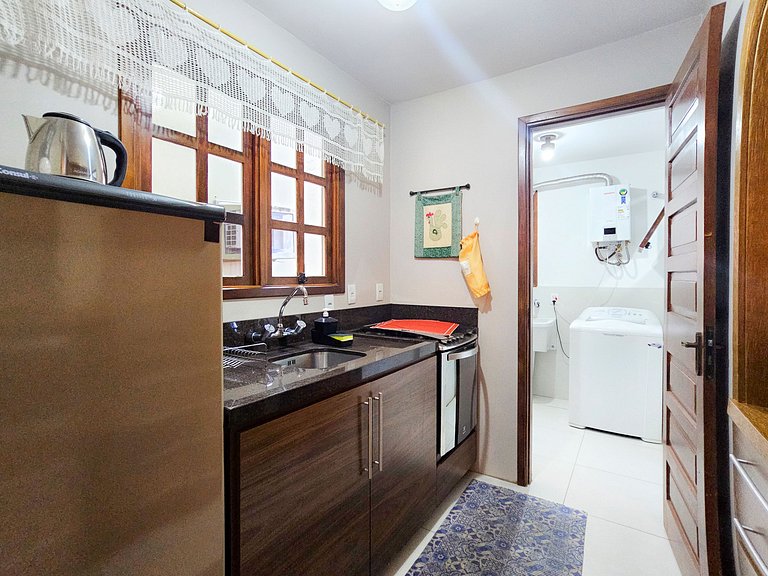 2 quartos com sacada na Borges | Prox. Rua Coberta